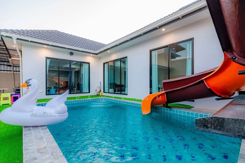3-BR Villa, Prachuap Khiri Khan, Hua Hin, Prachuap Khiri Khan, 3 Bedrooms, 160 sqm, Villa For Rent, by Thitiporn Pawikham, 500381092 - DDproperty.com