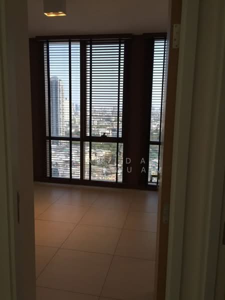 The Lofts Ekkamai, Bangkok, 1415 Sukhumvit Road, Phra Kanong Nua, Watthana, Bangkok, 2 Bedrooms, 74 sqm, Condo For Rent, by Farida Phetnuam, 500381138 - DDproperty.com