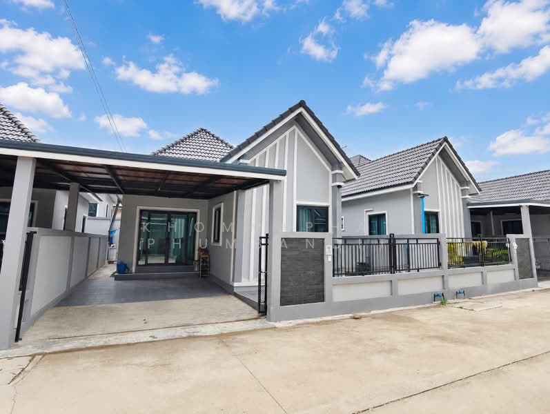 Single-story house in Nikhom Phatthana, Rayong, Rayong, Nikhom Pattana, Nikhom Pattana, Rayong, 2 Bedrooms, 70 sqm, Semi-Detached House (Twin House) For Sale, by Khommaphat Phumbandit, 500381145 - DDproperty.com