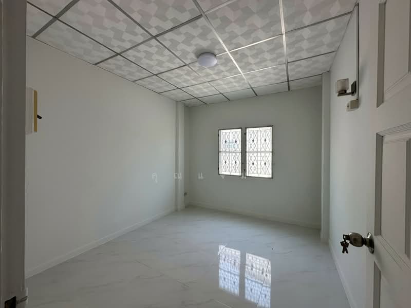 นอกโครงการปทุมธานี, ปทุมธานี, บึงยี่โถ, ธัญบุรี, ปทุมธานี, 120 ตร.ม., ทาวน์เฮ้าส์ ขาย, โดย คุณแจม, 500381193 - DDproperty.com