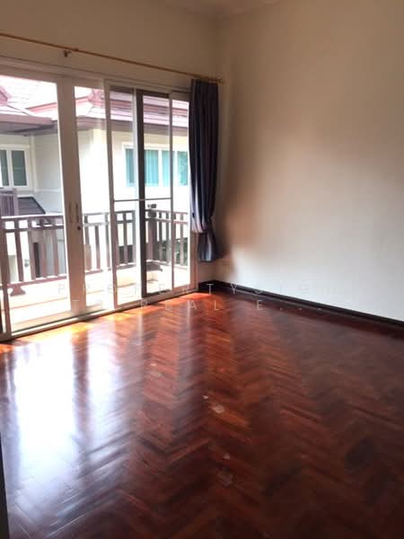 House in Compound BTS Thonglor 4 bed / 4 bath, Bangkok, Phra Kanong, Khlong Toei, Bangkok, 4 Bedrooms, 350 sqm, Single Detached House For Rent, by PROPERTYSIGHTS REAL ESTATE, 500381207 - DDproperty.com