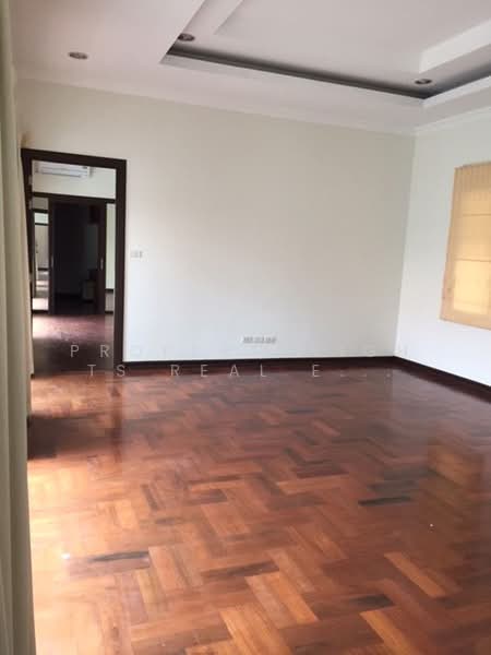 House in Compound BTS Thonglor 4 bed / 4 bath, กรุงเทพ, พระโขนง, คลองเตย, กรุงเทพ, 350 ตร.ม., บ้านเดี่ยว ให้เช่า, โดย PROPERTYSIGHTS REAL ESTATE, 500381207 - DDproperty.com