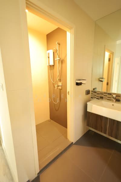 CENTRIC Ari Station, Bangkok, 27 Phahonyothin Road, Samsen Nai, Phaya Thai, Bangkok, 2 Bedrooms, 49 sqm, Condo For Rent, by Sarena Choengsamor, 500381210 - DDproperty.com