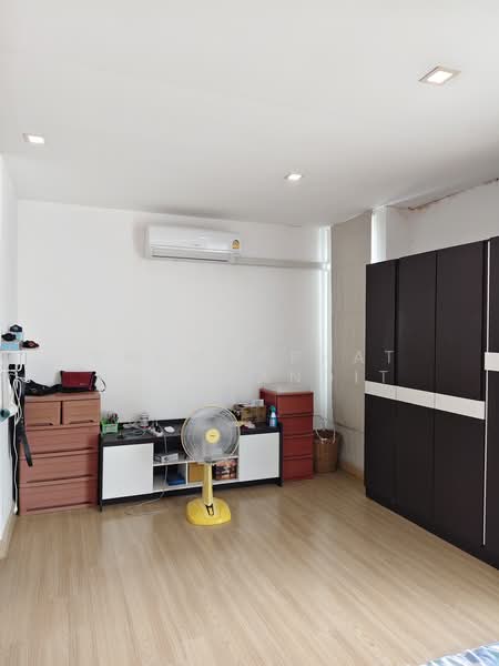 Pruksa Ville 71/2 Laem Chabang-Bang Lamung, Chon Buri (Pattaya), Soi Bang Lamung 3, Bang Lamung, Bang Lamung (Pattaya), Chon Buri (Pattaya), 3 Bedrooms, 136 sqm, Semi-Detached House (Twin House) For Sale, by Khommaphat Phumbandit, 500381261 - DDproperty.com
