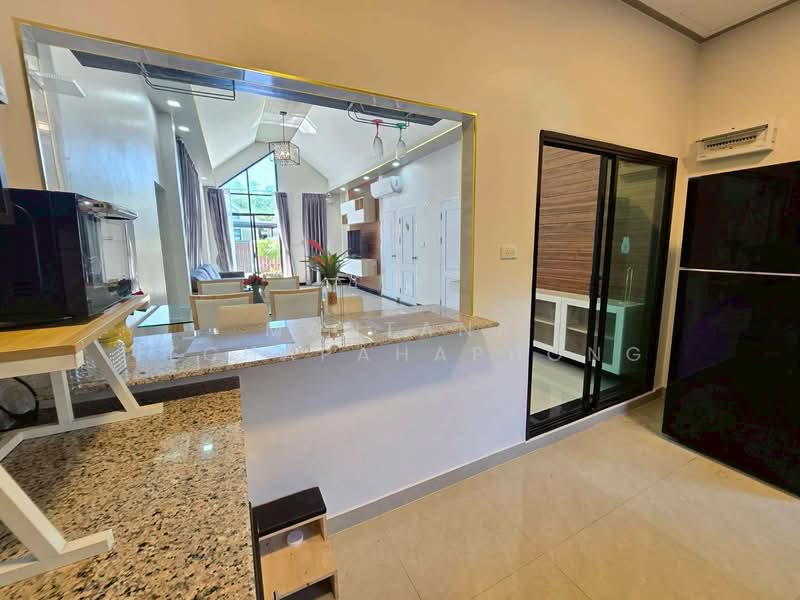 undefined, Chon Buri (Pattaya), Nong Pru, Bang Lamung (Pattaya), Chon Buri (Pattaya), 3 Bedrooms, 204 sqm, Single Detached House For Rent, by Mantana Techapahaphong, 500381369 - DDproperty.com