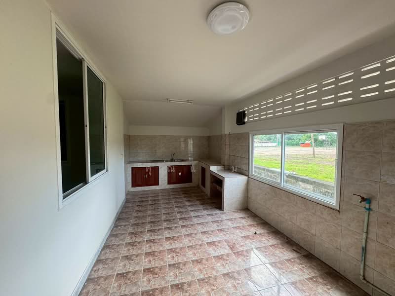 นอกโครงการสุราษฎร์ธานี, Surat Thani, Makham Tia, Muang Surat Thani, Surat Thani, 3 Bedrooms, 151 sqm, Single Detached House For Sale, by คุณแจม, 500381385 - DDproperty.com