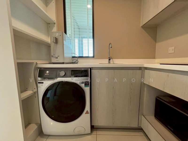 Life One Wireless, Bangkok, 1 Wireless Road, Lumphini, Pathum Wan, Bangkok, 1 Bedroom, 35 sqm, Condo For Rent, by Vipada Supaporn, 500381393 - DDproperty.com