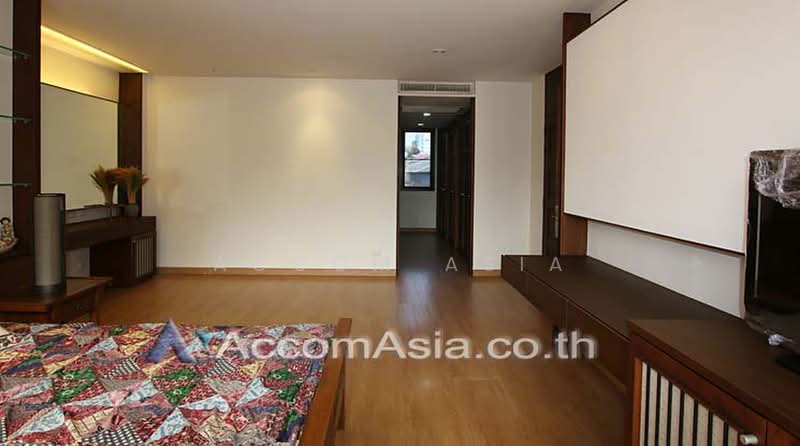 Pet friendly 5 Bedrooms House for Rent in Sukhumvit, Bangkok near BTS Thong Lo at Perfect For Family, Bangkok, Khlong Tan Nua, Watthana, Bangkok, 5 Bedrooms, 380 sqm, Single Detached House For Rent, by Accom Asia, 500381405 - DDproperty.com
