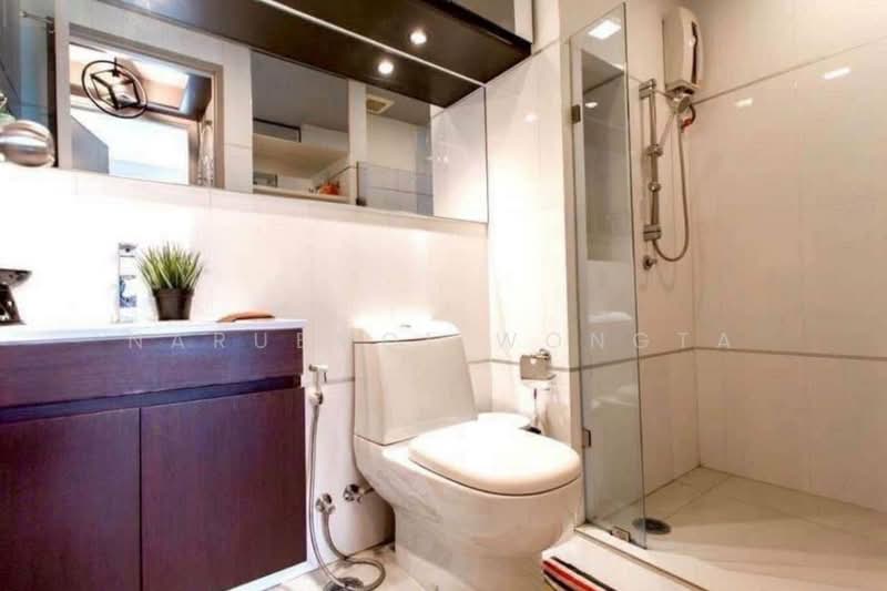 Thru Thonglor, Bangkok, Petchaburi Road, Bang Kapi, Huai Khwang, Bangkok, 1 Bedroom, 36 sqm, Condo For Rent, by Naruemol Wongta, 500381481 - DDproperty.com