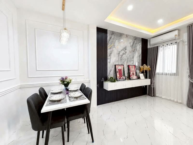 3-BR Townhouse, Chon Buri (Pattaya), Nong Pru, Bang Lamung (Pattaya), Chon Buri (Pattaya), 3 Bedrooms, 140 sqm, Townhouse For Rent, by Mantana Techapahaphong, 500381515 - DDproperty.com