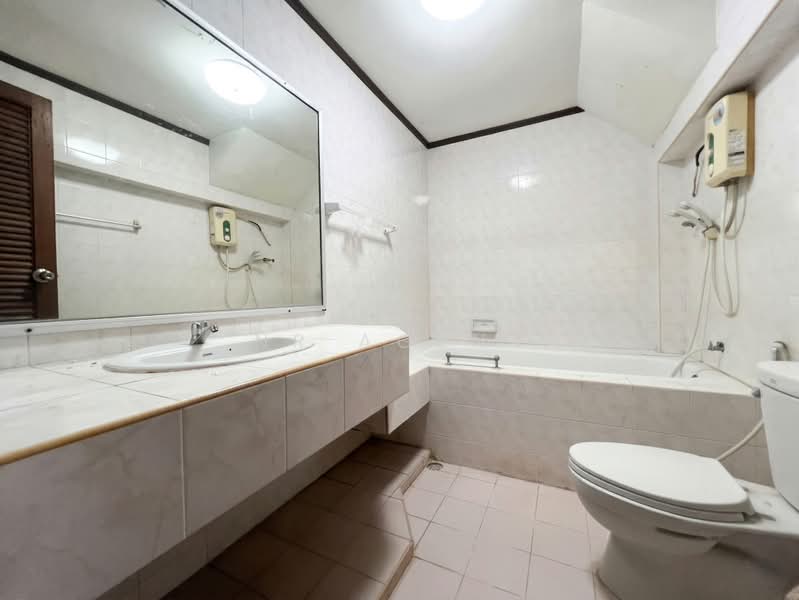 Sammakorn Ramkamhang 112, Bangkok, Saphan Sung, Bangkok, 3 Bedrooms, 150 sqm, Townhouse For Sale, by NR AGENT, 500381516 - DDproperty.com