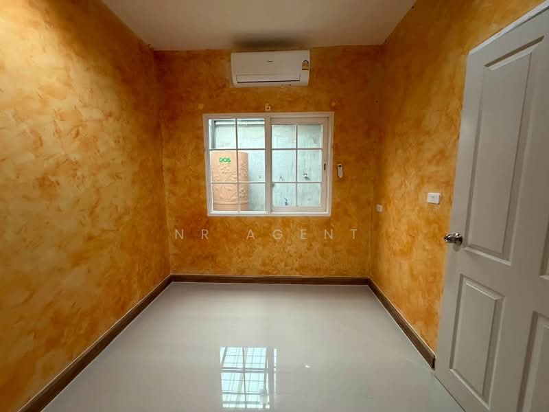 Golden Town Bangna-Suanluang, Bangkok, Kanchanapisek Road, Dok Mai, Prawet, Bangkok, 4 Bedrooms, 96 sqm, Townhouse For Sale, by NR AGENT, 500381566 - DDproperty.com