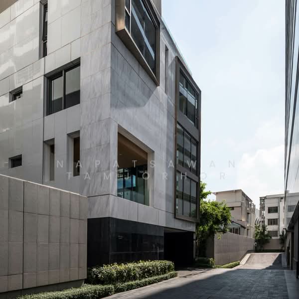 Saladaeng One, Bangkok, Sala Daeng 1 Alley, Silom, Bang Rak, Bangkok, 2 Bedrooms, 120 sqm, Condo For Rent, by Napatsawan Tamjorhor, 500381573 - DDproperty.com