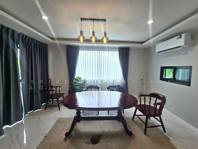 2-Storey Townhouse, Corner unit, newly renovated and ready to move in. 3 km from BTS Bang Chak, Bangkok, Bang Chak, Phra Khanong, Bangkok, 3 Bedrooms, 180 sqm, Townhouse For Sale, by Aspire Real Estate Agency Co., Ltd., 500381577 - DDproperty.com