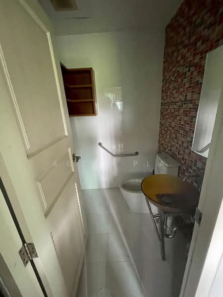 Home office for rent with parking in Town in Town area, Ladprao 94 (SPSAD4051), Bangkok, Phlapphla, Wang Thonglang, Bangkok, 1 Bedroom, 800 sqm, Townhouse For Rent, by Agent Pla, 500381632 - DDproperty.com