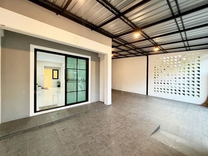 เอื้ออาทรบ้านสร้าง พระนครศรีอยุธยา, Phra Nakhon Si Ayutthaya, Ban Sang, Bang Pa-In, Phra Nakhon Si Ayutthaya, 3 Bedrooms, 100 sqm, Semi-Detached House (Twin House) For Sale, by The Best Property ใบหม่อน, 500381642 - DDproperty.com