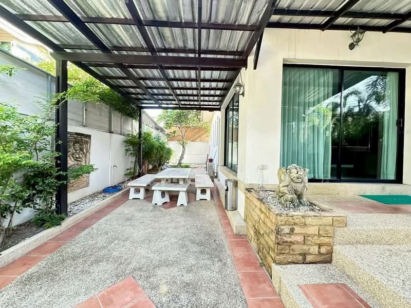undefined, Chon Buri (Pattaya), Nong Pru, Bang Lamung (Pattaya), Chon Buri (Pattaya), 3 Bedrooms, 195 sqm, Single Detached House For Rent, by Mantana Techapahaphong, 500381650 - DDproperty.com
