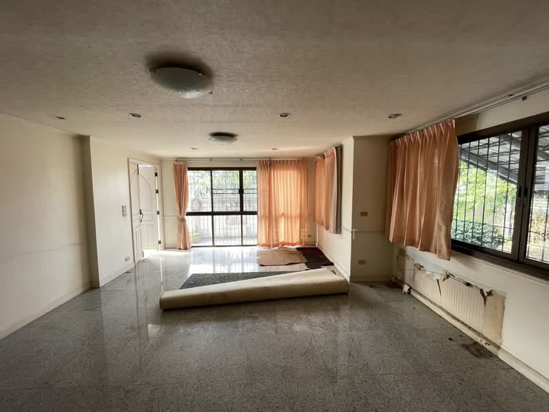บ้านเดี่ยว ซอยลาดพร้าว 64, Bangkok, Wang Thonglang, Bangkok, 4 Bedrooms, 420 sqm, Single Detached House For Sale, by NR AGENT, 500381691 - DDproperty.com