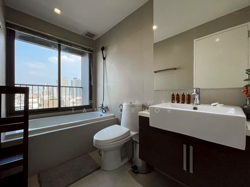 Noble Remix, Bangkok, 772 Soi Sukhumvit 36, Sukhumvit Road, Khong Tan, Khlong Toei, Bangkok, 1 Bedroom, 64 sqm, Condo For Rent, by Napatsawan Tamjorhor, 500381701 - DDproperty.com