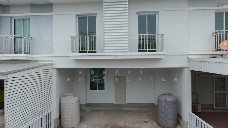 ขายทาวน์โฮมหรู บรรยากาศรีสอร์ท ราคาเพียง 2.69 ล้านบาท, Nakhon Ratchasima, Ban Ko, Muang Nakhon Ratchasima, Nakhon Ratchasima, 3 Bedrooms, 170 sqm, Townhouse For Sale, by พลิศภัสร์ โชคธนวีระกานต์, 500381726 - DDproperty.com