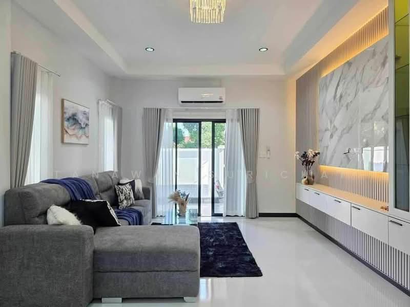 3-BR House, Chon Buri (Pattaya), Huai Yai, Bang Lamung (Pattaya), Chon Buri (Pattaya), 3 Bedrooms, 204 sqm, Single Detached House For Sale, by Tanawan Surichai, 500381734 - DDproperty.com