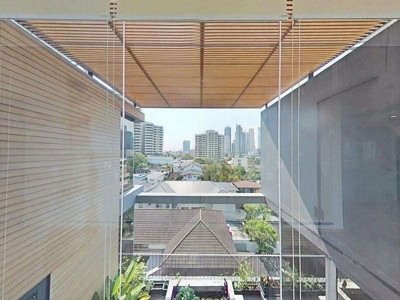 Vana Residence Sukhumvit 26, Bangkok, 38 Soi Attrakravee1, Sukhumvit 26 Road, Khong Tan, Khlong Toei, Bangkok, 4 Bedrooms, 375 sqm, Apartment For Rent, by Napatsawan Tamjorhor, 500381740 - DDproperty.com