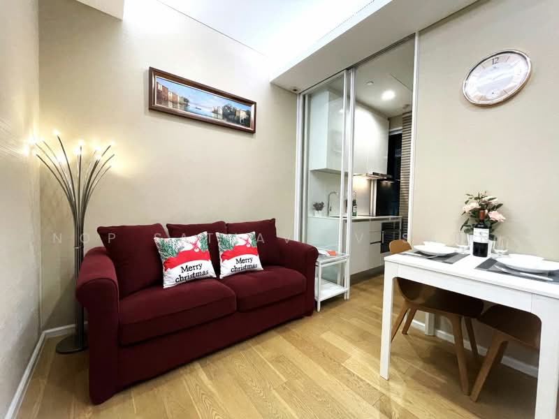The Saint Residences Ladprao, Bangkok, 588 Vibhavadi-Rangsit Road, Jom Phon, Chatuchak, Bangkok, 1 Bedroom, 30 sqm, Condo For Rent, by Nop Satjavitvisarn, 500381783 - DDproperty.com
