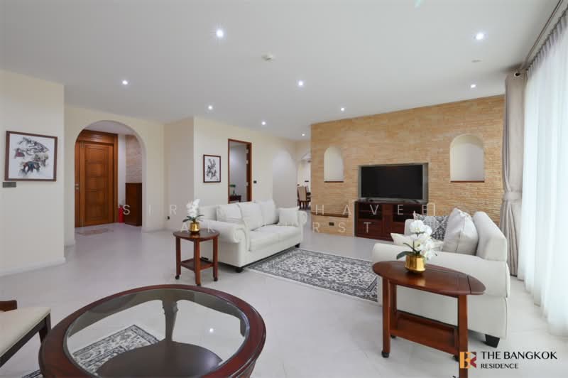Ideal 24, Bangkok, 85 Sukhumvit 24 Alley, Khong Tan, Khlong Toei, Bangkok, 4 Bedrooms, 327 sqm, Condo For Sale, by Sirirut Havee Akehurst, 500381835 - DDproperty.com