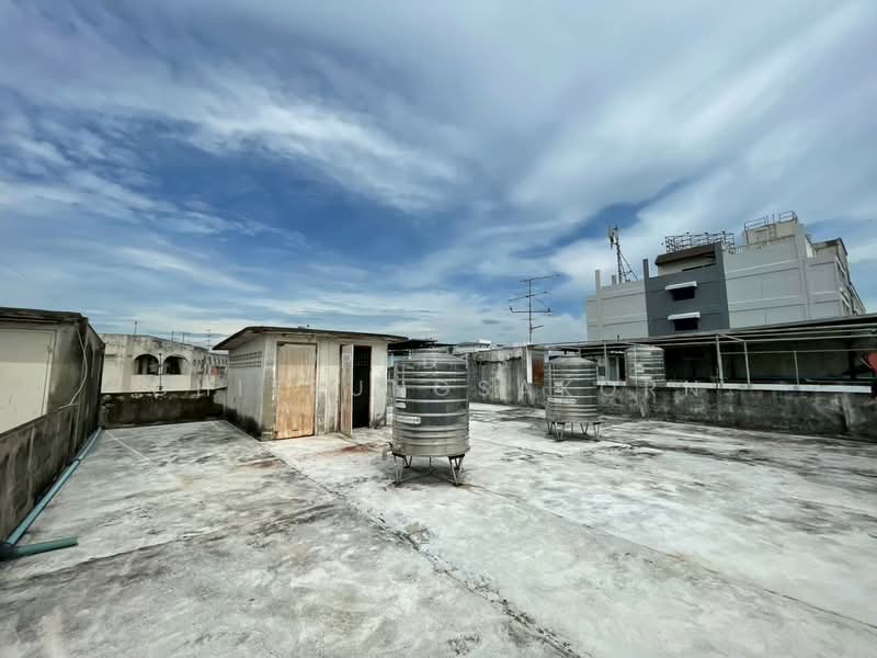 Commercial Building for Rent / Sale – On Nut Road, Bangkok, Suan Luang, Bangkok, , 900 sqm, Shophouse For Rent, by Pudis Chitrungsakorn, 500381861 - DDproperty.com