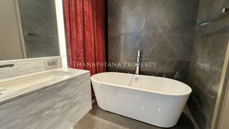 The Monument Thonglor, Bangkok, 998 Thonglor Road, Khlong Tan Nua, Watthana, Bangkok, 2 Bedrooms, 125 sqm, Condo For Sale, by Thanapatana Limsouklam, 500381947 - DDproperty.com