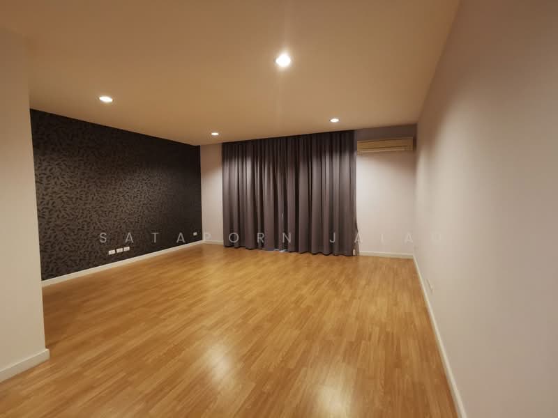 Flora Marigold, Bangkok, 796 Sathu Pradit Road, Chong Nonsi, Yan Nawa, Bangkok, 4 Bedrooms, 382 sqm, Single Detached House For Rent, by Sataporn Jalao, 500381955 - DDproperty.com