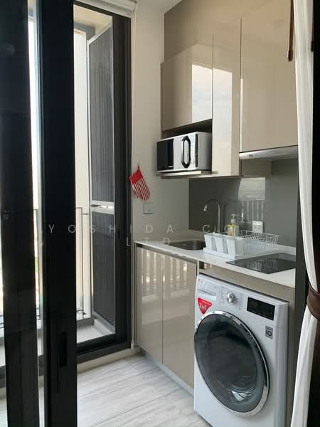 Whizdom Essence, Bangkok, 5 Piyabutr 1 Alley, Bang Chak, Phra Khanong, Bangkok, 1 Bedroom, 35 sqm, Condo For Rent, by Yoshida Co., Ltd., 500381978 - DDproperty.com