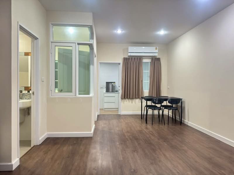 Golden Town Sukhumvit-Bearing Station, Samut Prakan, Soi Tesabansamrongtai 6, Sam Rong, Phra Pra Daeng, Samut Prakan, 4 Bedrooms, 117 sqm, Townhouse For Rent, by Ulaiwan Boonsiri, 500381989 - DDproperty.com
