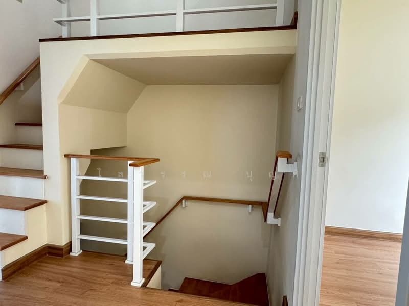 Golden Town Sukhumvit-Bearing Station, Samut Prakan, Soi Tesabansamrongtai 6, Sam Rong, Phra Pra Daeng, Samut Prakan, 4 Bedrooms, 117 sqm, Townhouse For Rent, by Ulaiwan Boonsiri, 500381989 - DDproperty.com