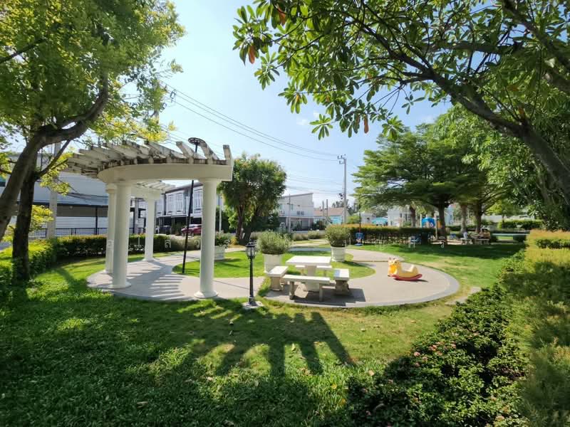 Golden Town Sukhumvit-Bearing Station, Samut Prakan, Soi Tesabansamrongtai 6, Sam Rong, Phra Pra Daeng, Samut Prakan, 4 Bedrooms, 117 sqm, Townhouse For Rent, by Ulaiwan Boonsiri, 500381989 - DDproperty.com