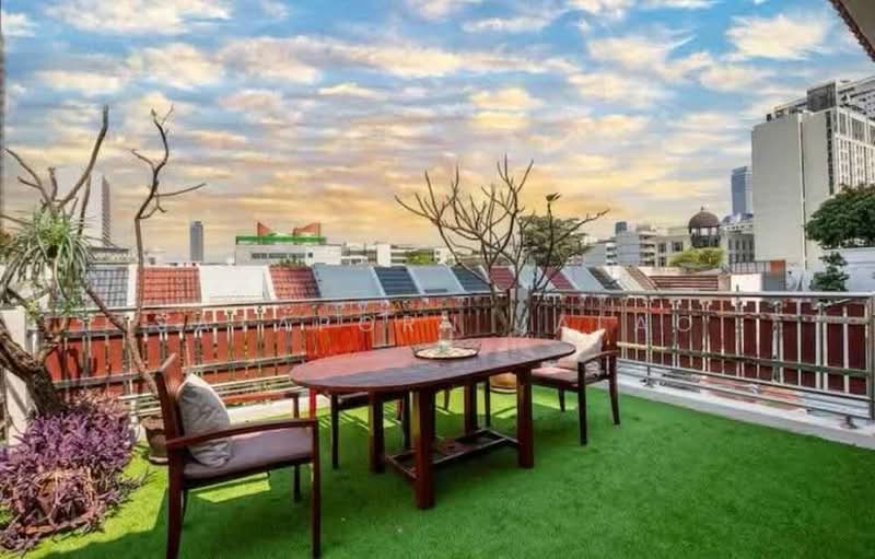4-BR Townhouse, Bangkok, Khlong Tan Nua, Watthana, Bangkok, 4 Bedrooms, 440 sqm, Townhouse For Rent, by Sataporn Jalao, 500382010 - DDproperty.com