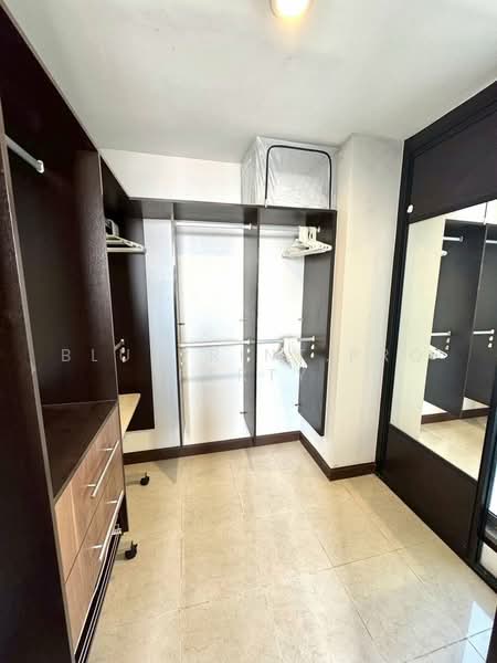 Supalai Place Sukhumvit 39, Bangkok, 175-179 Soi Sukhumvit 39 Sukhumvit Road, Khlong Tan Nua, Watthana, Bangkok, 4 Bedrooms, 460 sqm, Condo For Rent, by Blueprint.property, 500382032 - DDproperty.com
