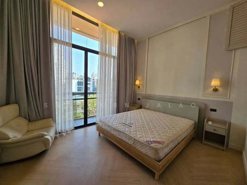 3-BR Townhouse, Bangkok, Khlong Tan Nua, Watthana, Bangkok, 3 Bedrooms, 200 sqm, Townhouse For Rent, by Sataporn Jalao, 500382104 - DDproperty.com