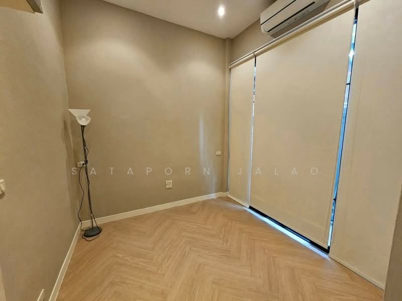 3-BR Townhouse, Bangkok, Khlong Tan Nua, Watthana, Bangkok, 3 Bedrooms, 200 sqm, Townhouse For Rent, by Sataporn Jalao, 500382104 - DDproperty.com