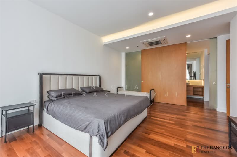 Domus 16, Bangkok, 19 Soi Sukhumvit 16, Khlong Toei, Bangkok, 2 Bedrooms, 167 sqm, Condo For Rent, by Nicha Peerakittikul, 500382188 - DDproperty.com