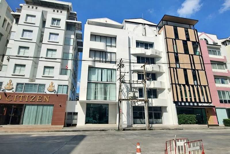 1-BR House, Bangkok, Samsen Nok, Huai Khwang, Bangkok, 1 Bedroom, 1,200 sqm, Single Detached House For Sale, by Sataporn Jalao, 500382190 - DDproperty.com