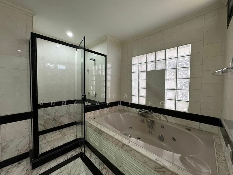 Riverine Place, Nonthaburi, 167 Phibun Songkhram Rd, Suan Yai, Muang Nonthaburi, Nonthaburi, 3 Bedrooms, 218 sqm, Condo For Rent, by Vichai Annavakulthorn, 500382204 - DDproperty.com