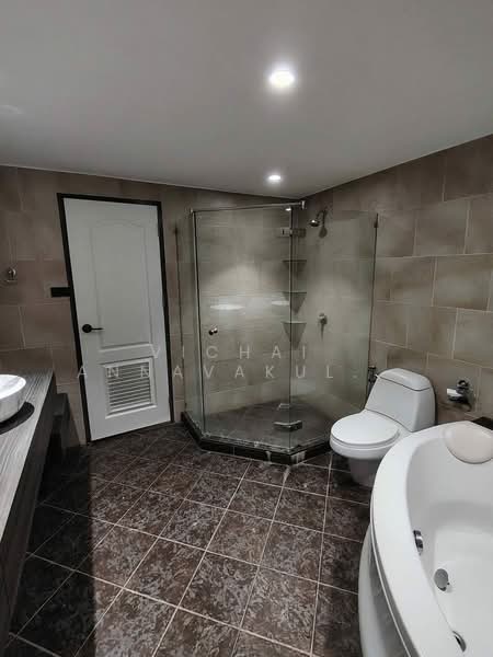 PM Riverside, Bangkok, Rama 3, Bang Pong Pang, Yan Nawa, Bangkok, 3 Bedrooms, 276 sqm, Condo For Rent, by Vichai Annavakulthorn, 500382221 - DDproperty.com