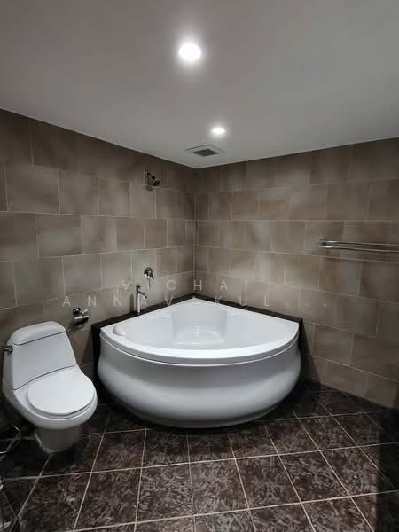 PM Riverside, Bangkok, Rama 3, Bang Pong Pang, Yan Nawa, Bangkok, 3 Bedrooms, 276 sqm, Condo For Rent, by Vichai Annavakulthorn, 500382221 - DDproperty.com