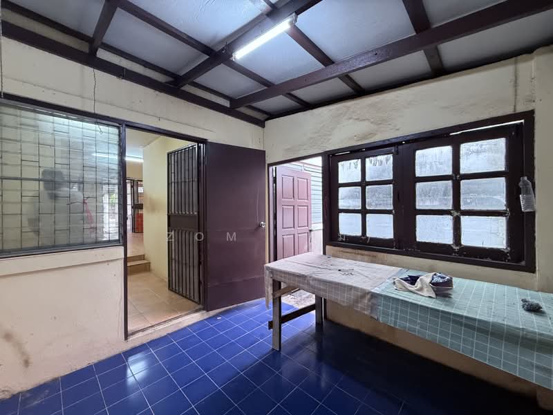 Seri - Onnut Village, Bangkok, Prawet, Bangkok, 2 Bedrooms, 16 sqm, Townhouse For Sale, by Zom (ส้ม), 500382235 - DDproperty.com