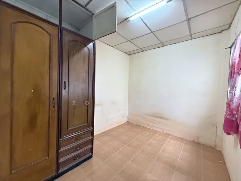 หมู่บ้านเสรี-อ่อนนุช, กรุงเทพ, ประเวศ, กรุงเทพ, 16 ตร.ม., ทาวน์เฮ้าส์ ขาย, โดย Zom (ส้ม), 500382235 - DDproperty.com