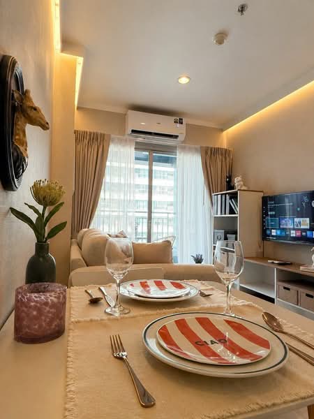 Lumpini Seaview Jomtien, Chon Buri (Pattaya), Jomtien Saisong Road, Nong Pru, Bang Lamung (Pattaya), Chon Buri (Pattaya), 1 Bedroom, 28 sqm, Condo For Sale, by Vikrant Kokar, 500382312 - DDproperty.com