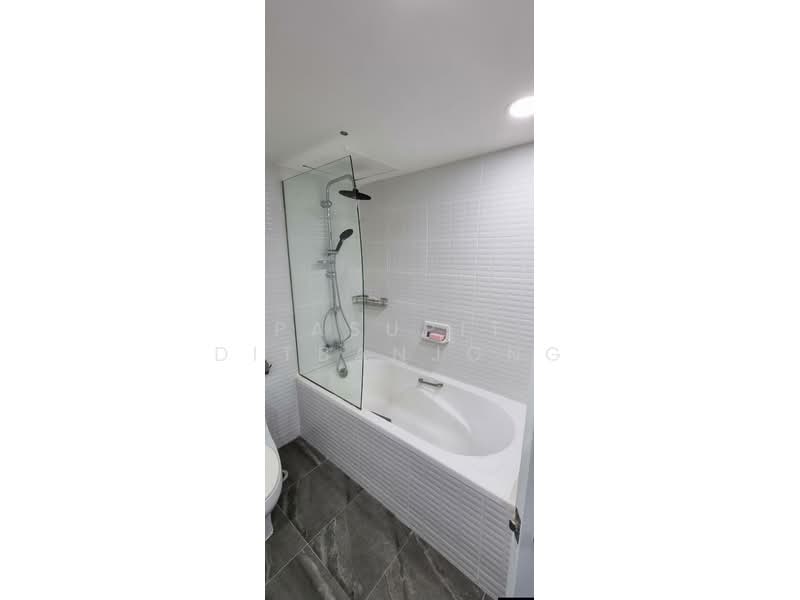 Omni Tower Sukhumvit Nana, Bangkok, 69 Sukhumvit 4 Alley, Khlong Toei, Bangkok, 1 Bedroom, 67 sqm, Condo For Rent, by Pasupit Ditbanjong, 500382339 - DDproperty.com