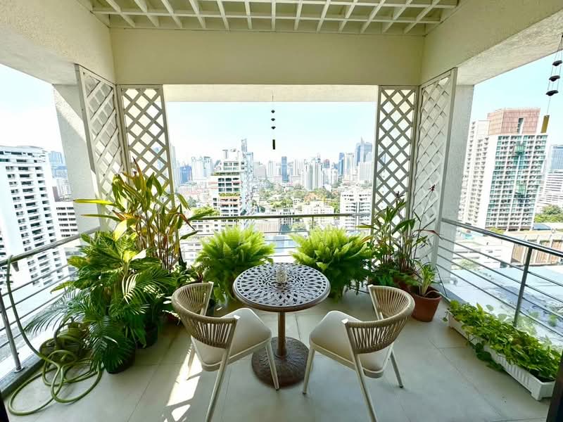Supalai Place Sukhumvit 39, Bangkok, 175-179 Soi Sukhumvit 39 Sukhumvit Road, Khlong Tan Nua, Watthana, Bangkok, 3 Bedrooms, 491 sqm, Condo For Rent, by Mind (Amollada), 500382370 - DDproperty.com