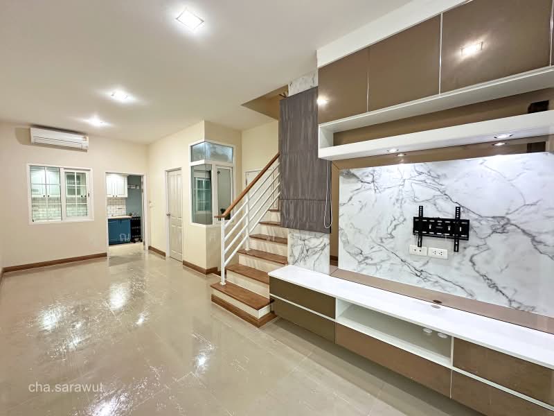 Golden Town 2 Ladprao-Kaset Nawamin, Bangkok, Soi Nawamin 42 Yak 27, Khlong Kum, Bueng Kum, Bangkok, 4 Bedrooms, 120 sqm, Townhouse For Sale, by คุณ ศศิวิภา พูลทา, 500382397 - DDproperty.com